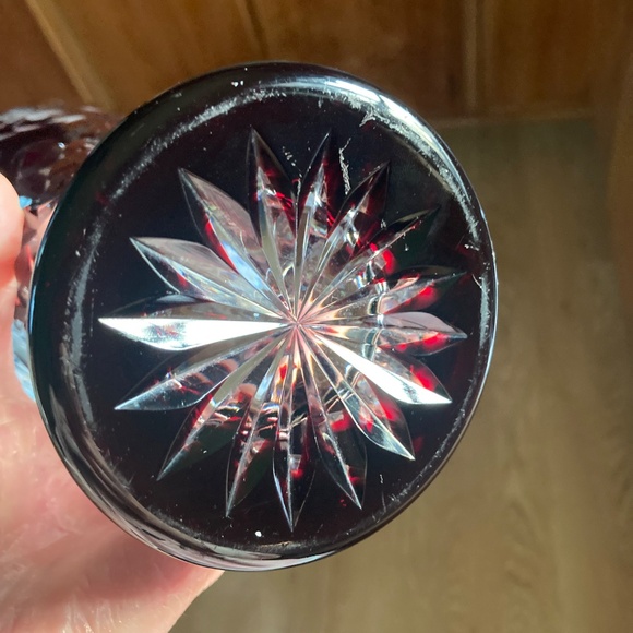 Ajka Garnet Crystal Vase - Picture 9 of 9